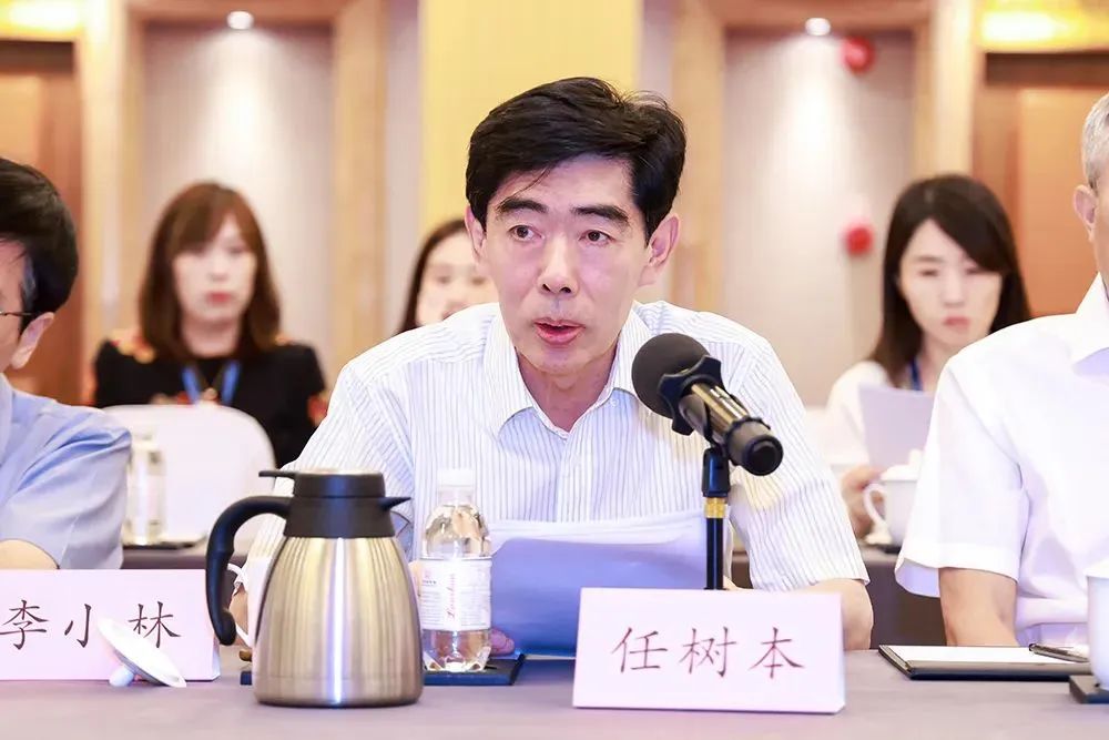 中國招標(biāo)投標(biāo)協(xié)會(huì)招標(biāo)代理機(jī)構(gòu)專業(yè)委員會(huì)換屆會(huì)議暨第三屆第一次工作會(huì)議在京成功召開